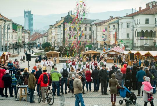 Na veľkonočnú nôtu. Na veľkonočnú nôtu.